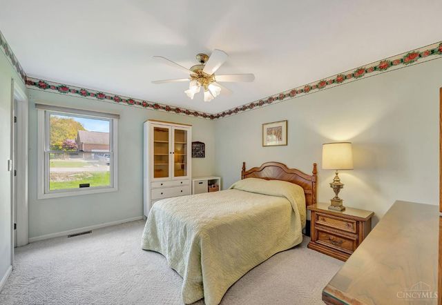 5509 Boomer Road, Cincinnati, OH 45247