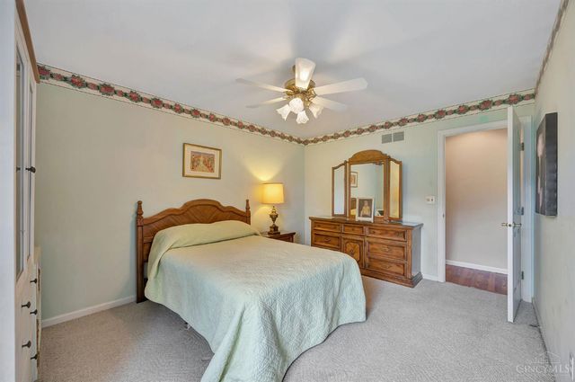 5509 Boomer Road, Cincinnati, OH 45247