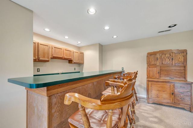 5509 Boomer Road, Cincinnati, OH 45247