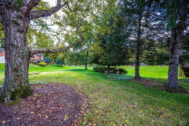 5509 Boomer Road, Cincinnati, OH 45247