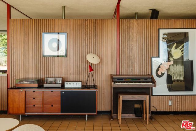 1811 Bel Air Road, Los Angeles, CA 90077