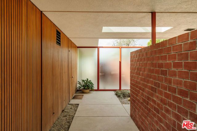 1811 Bel Air Road, Los Angeles, CA 90077