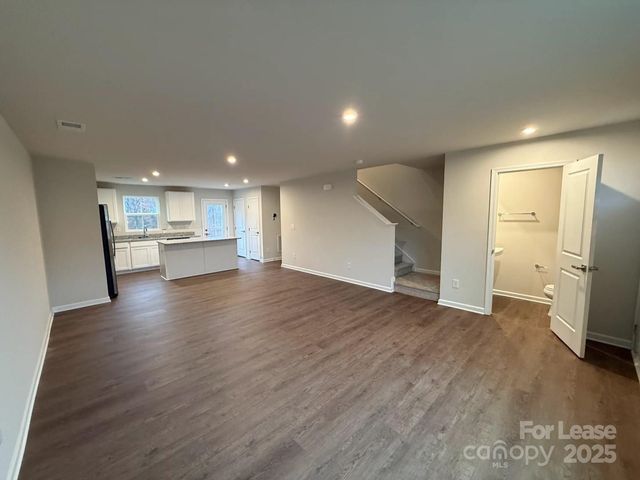 10149 Florentine Way, Charlotte, NC 28214