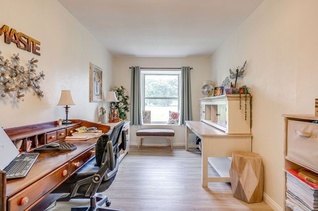 122 Valley Vista Drive, Burleson, TX 76028