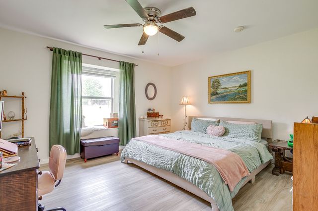 122 Valley Vista Drive, Burleson, TX 76028