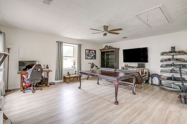 122 Valley Vista Drive, Burleson, TX 76028