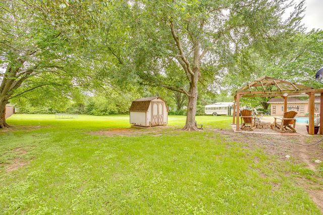 122 Valley Vista Drive, Burleson, TX 76028