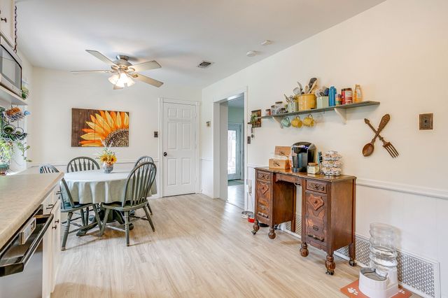 122 Valley Vista Drive, Burleson, TX 76028