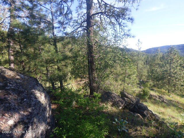 8497 W HIGHLAND DR, Coeur D'alene, ID 83814