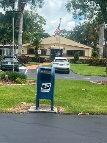628 Sea Pine Way H1, Greenacres, FL 33415