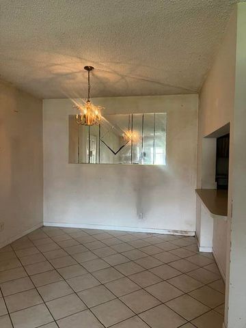 628 Sea Pine Way H1, Greenacres, FL 33415