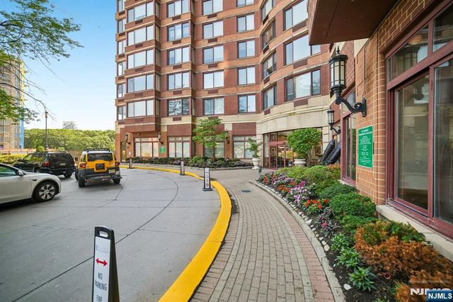 100 Old Palisade Road 3305, Fort Lee, NJ 07024