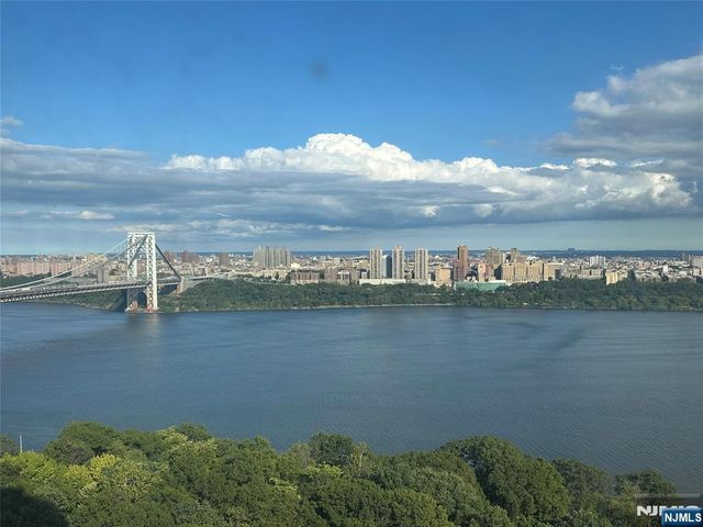 100 Old Palisade Road 3305, Fort Lee, NJ 07024