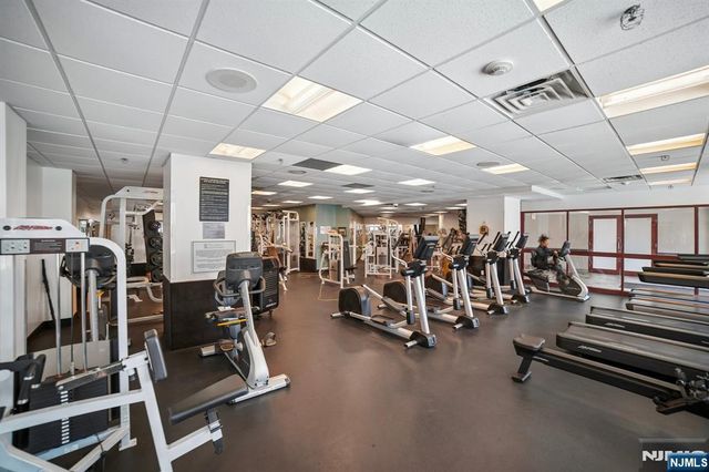 100 Old Palisade Road 3305, Fort Lee, NJ 07024