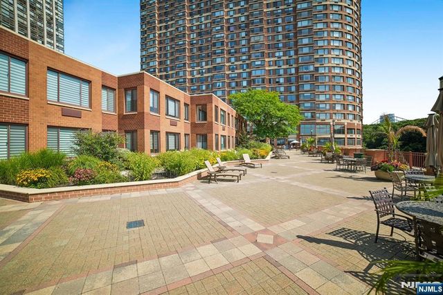 100 Old Palisade Road 3305, Fort Lee, NJ 07024