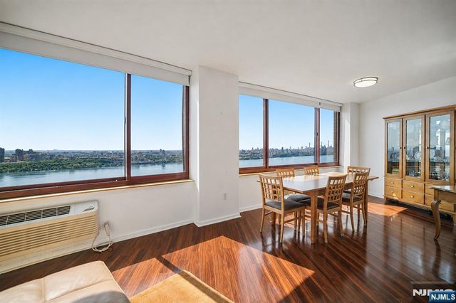 100 Old Palisade Road 3305, Fort Lee, NJ 07024
