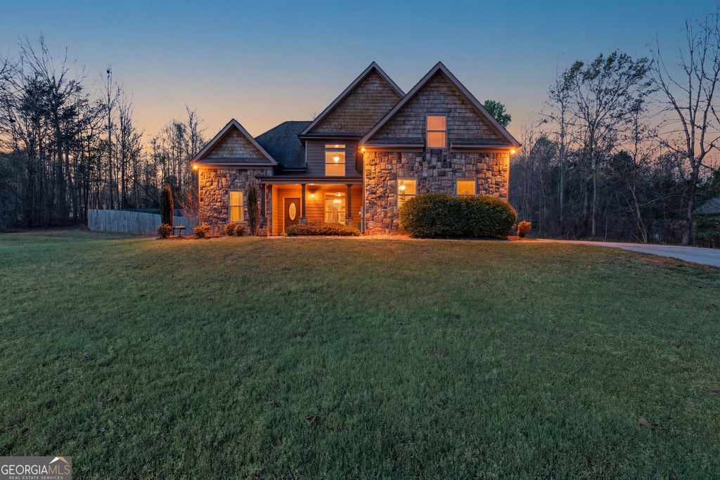 130 Maple Drive, Commerce, GA 30529