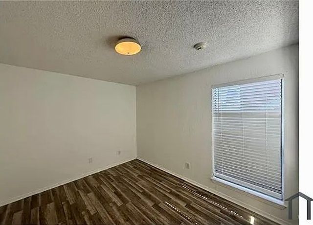 9813 Walnut Street 302, Dallas, TX 75243