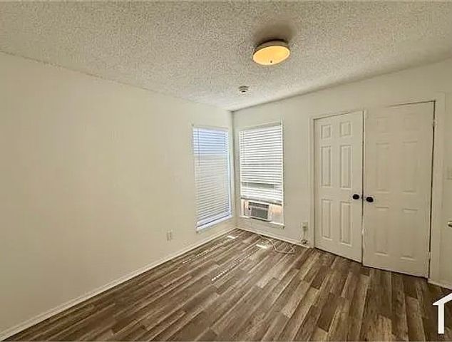 9813 Walnut Street 302, Dallas, TX 75243