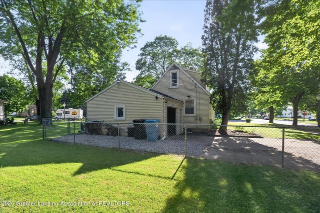 730 Hunter Boulevard, Lansing, MI 48910