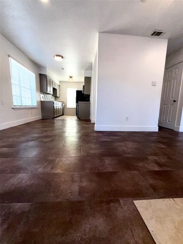 4626 San Jacinto Street, Dallas, TX 75204