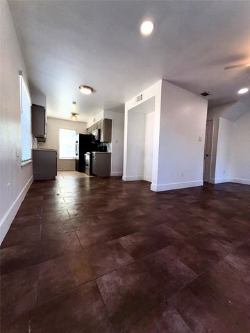 4626 San Jacinto Street, Dallas, TX 75204