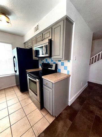 4626 San Jacinto Street, Dallas, TX 75204