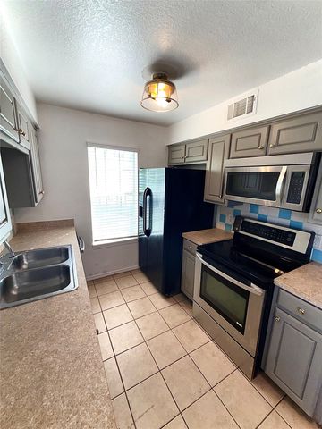 4626 San Jacinto Street, Dallas, TX 75204
