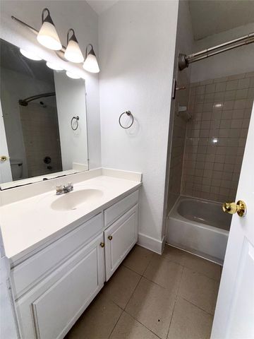 4626 San Jacinto Street, Dallas, TX 75204