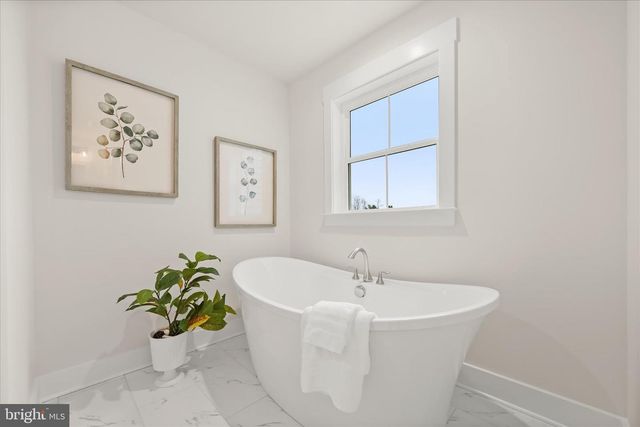 618A DEER PARK RD, Westminster, MD 21157