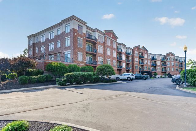 20971 Shoreline Court 215, Noblesville, IN 46062