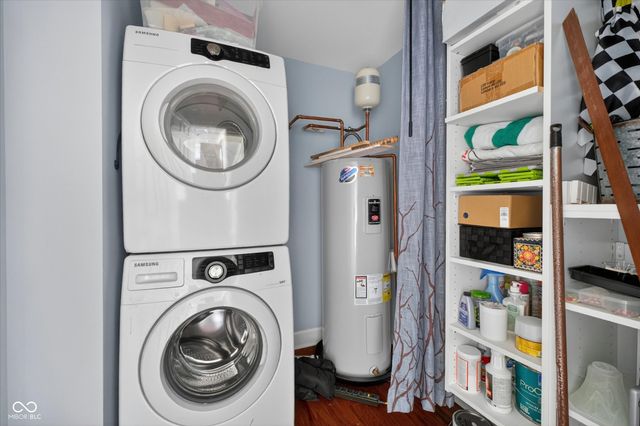 20971 Shoreline Court 215, Noblesville, IN 46062