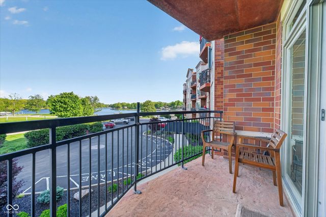 20971 Shoreline Court 215, Noblesville, IN 46062
