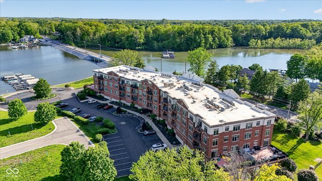 20971 Shoreline Court 215, Noblesville, IN 46062