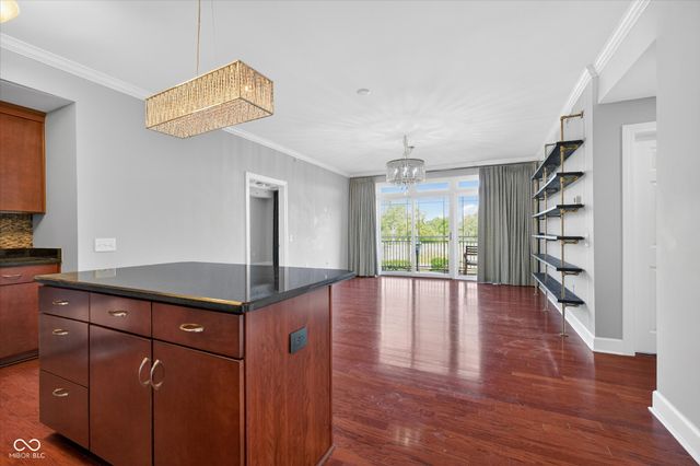 20971 Shoreline Court 215, Noblesville, IN 46062