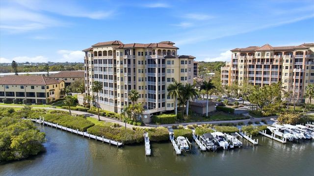 5531 CANNES CIRCLE 603, Sarasota, FL 34231