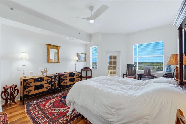 5531 CANNES CIRCLE 603, Sarasota, FL 34231