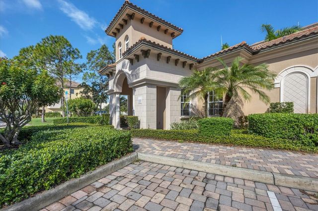 5531 CANNES CIRCLE 603, Sarasota, FL 34231
