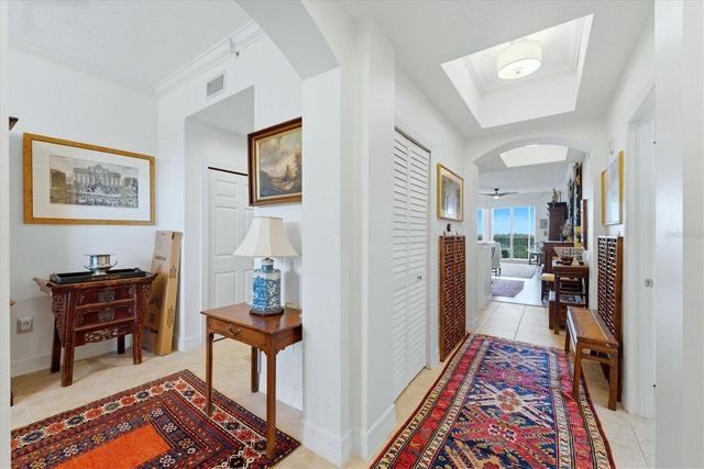 5531 CANNES CIRCLE 603, Sarasota, FL 34231