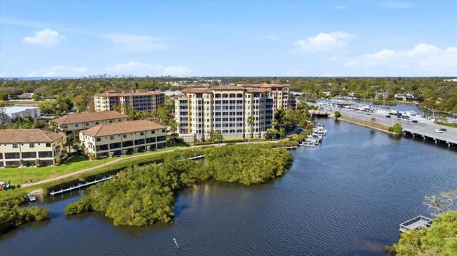 5531 CANNES CIRCLE 603, Sarasota, FL 34231