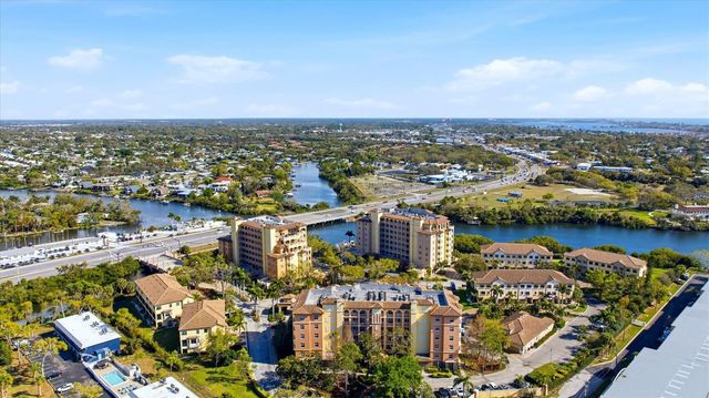 5531 CANNES CIRCLE 603, Sarasota, FL 34231