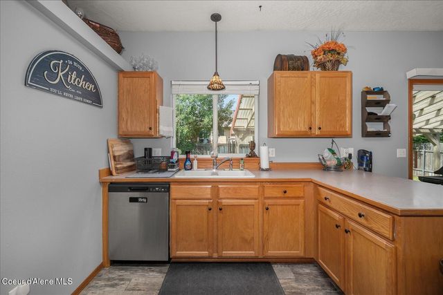 1285 E Stockman AVE, Post Falls, ID 83854