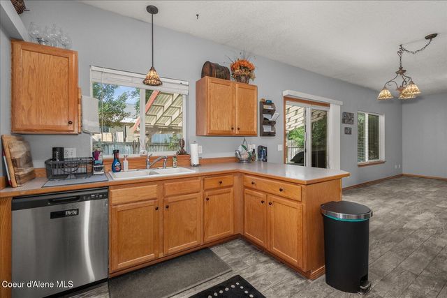 1285 E Stockman AVE, Post Falls, ID 83854
