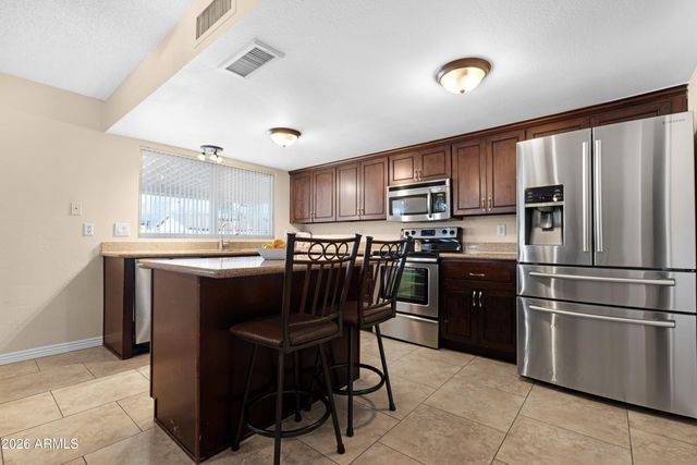 5410 W ALTADENA Avenue, Glendale, AZ 85304