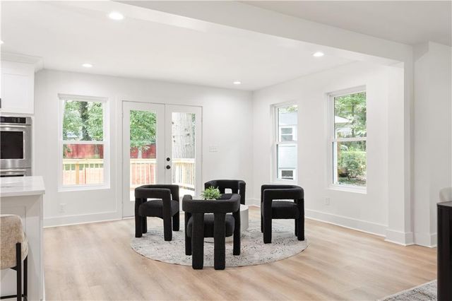 399 Old Canton Road, Marietta, GA 30068