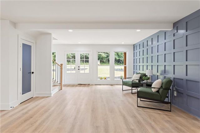 399 Old Canton Road, Marietta, GA 30068