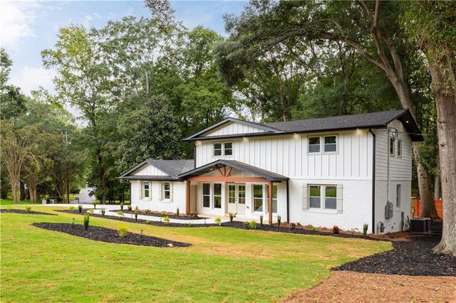 399 Old Canton Road, Marietta, GA 30068