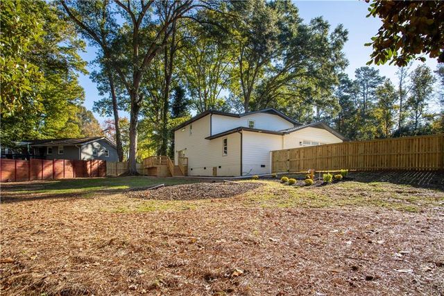 399 Old Canton Road, Marietta, GA 30068