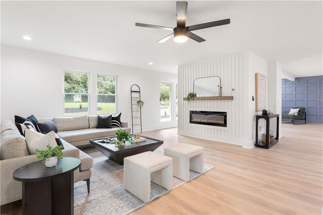 399 Old Canton Road, Marietta, GA 30068