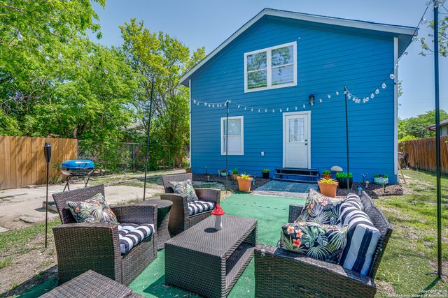 1505 W Craig Pl, San Antonio, TX 78201
